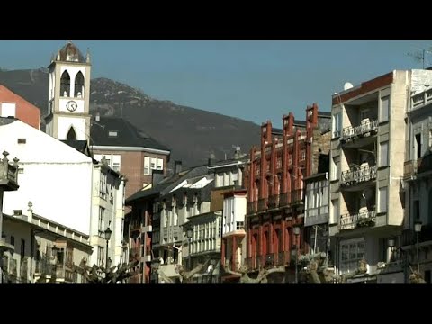 cuántos habitantes tiene el barco de valdeorras