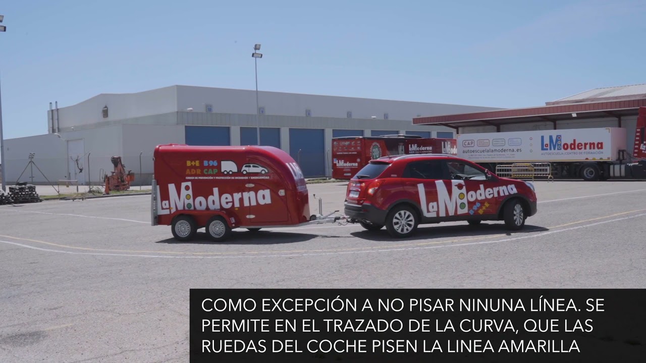 un turismo con remolque cuando puede utilizar el tercer carril